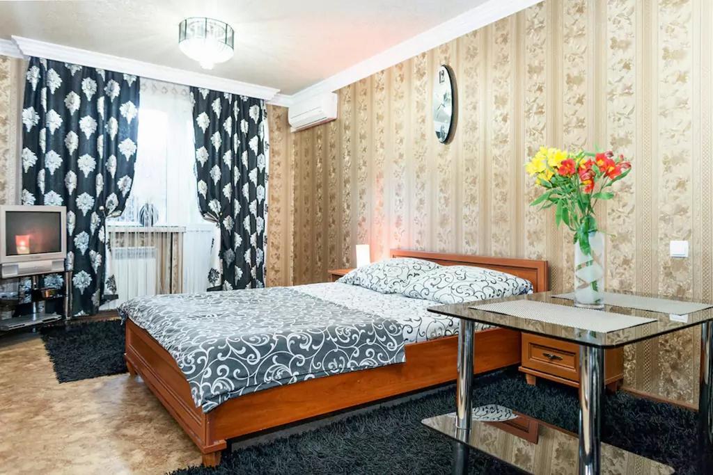 Apartment on Nezalezhnoy Ukrаiny near Intourist Hotel Запорожье Экстерьер фото